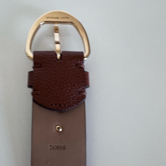 MICHAEL Michael Kors Women's 38 MM Pebble Belt - Picture 5 of 7